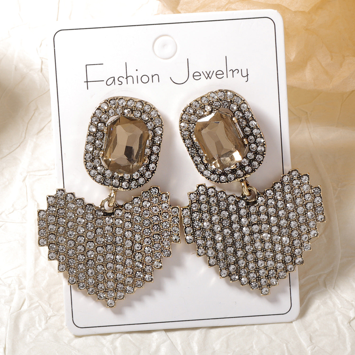 Exquisite Light Luxury Sparkling Gemstone Geometric Heart Alloy Earrings - Ultra-Shiny, Versatile, Everyday Fashion for Women