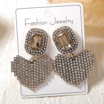 Exquisite Light Luxury Sparkling Gemstone Geometric Heart Alloy Earrings - Ultra-Shiny, Versatile, Everyday Fashion for Women