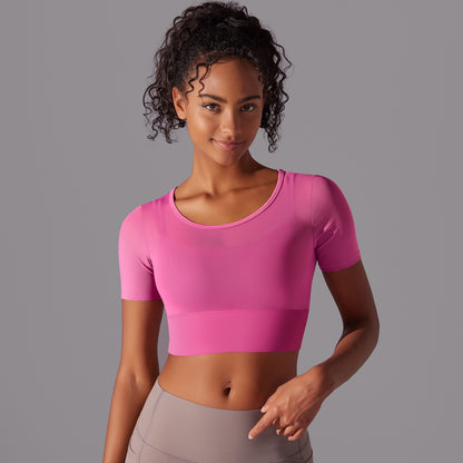 Seamless Sports Bra with Built in Cups Anti Shock Breathable Mesh Yoga Top with Back Design for Comfort and Support in Fitness