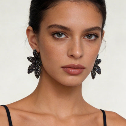 Chic Minimalist Alloy Flower Fan-Shaped Earrings Embedded with Sparkling Rhinestones – Versatile Everyday Accessory for Women