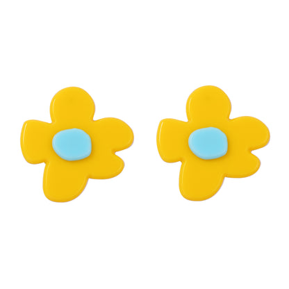 Charming Minimalist Acrylic Cartoon Flower Earrings – Versatile and Cute Accessories for Everyday Wear and Commuting