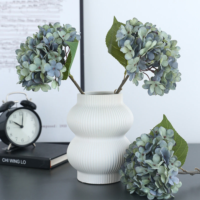 Elegant European-Style Faux Hydrangea for Home, Weddings, and Event Decor – Stunning Lifesize Artificial Flowers for Hotels and Living Rooms