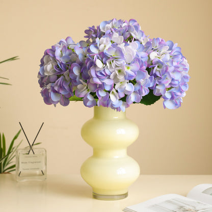 High-Quality Realistic Hydrangea Stem - Luxurious Touch, Moisture-Resistant Faux Flower for Home and Wedding Decor - Ideal for Elegant Floral Arrangements