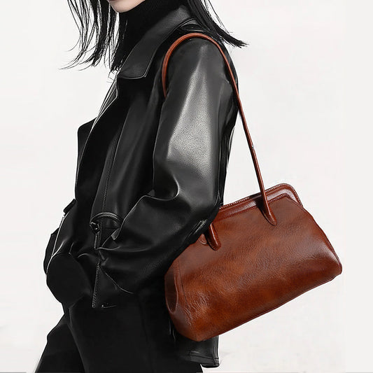 Luxury Large Capacity Genuine Leather Handbag for Women Grain Oil Wax Cowhide Shoulder Bag with Elegant Design