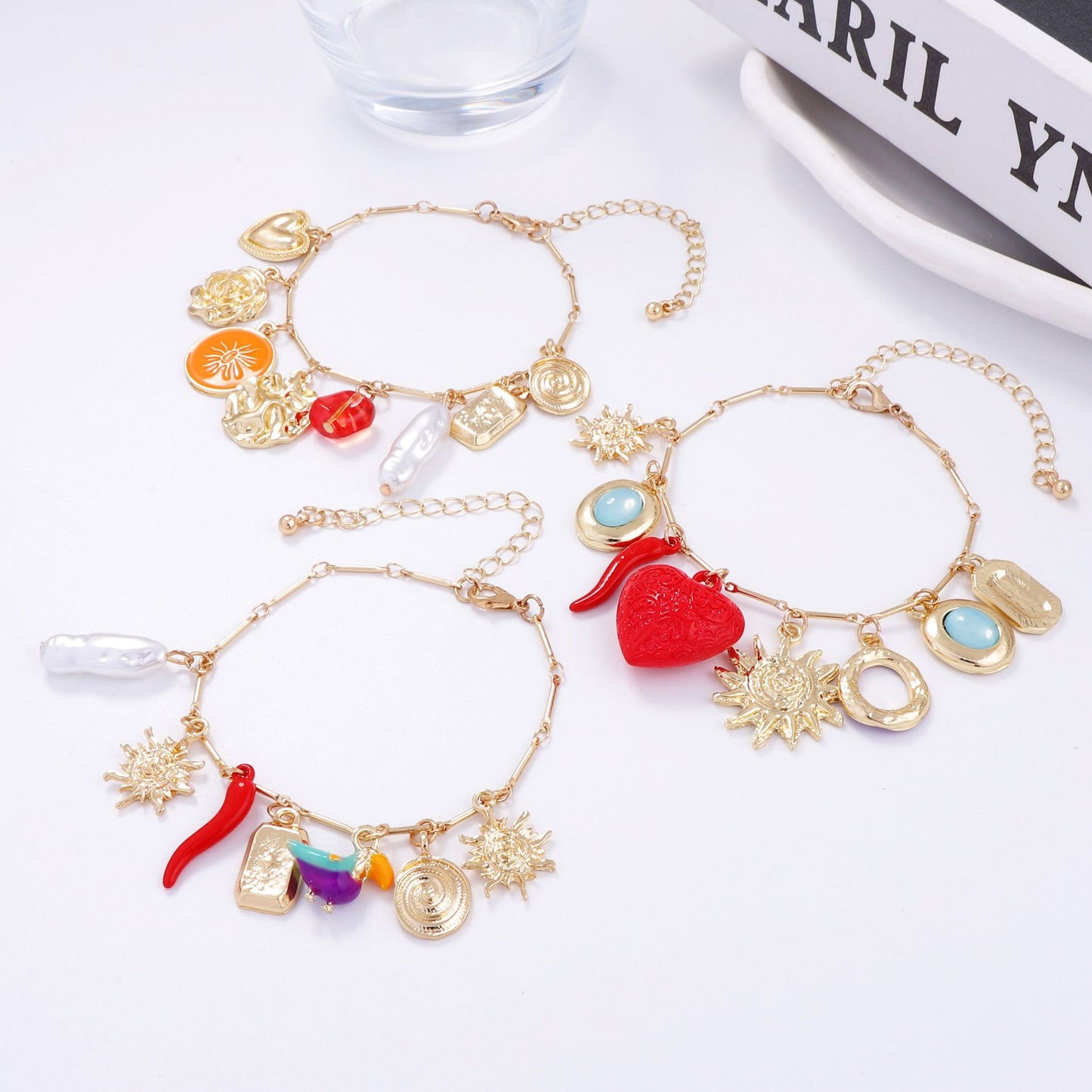 Elegant Layered Design Sunflower Geometry Pearl Pendant Bracelet for Women – Perfect for Adding a Touch of Luxe to Any Outfit