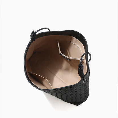 Chic Handwoven Tote Bag for Women Large Capacity Unique Design for Gifting