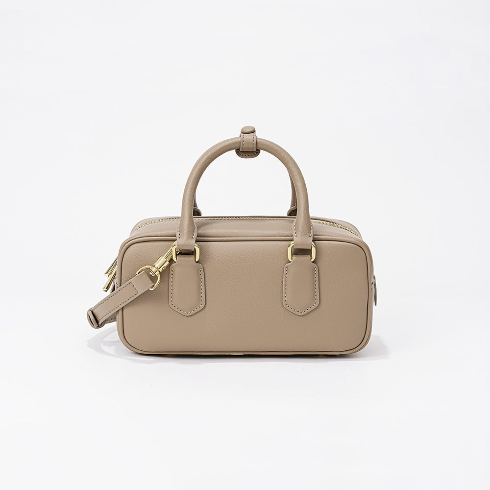 Vintage Inspired Boston Bowling Bag Unique Pillow Design Real Leather Shoulder Crossbody Handbag for Fashion Forward Travelers