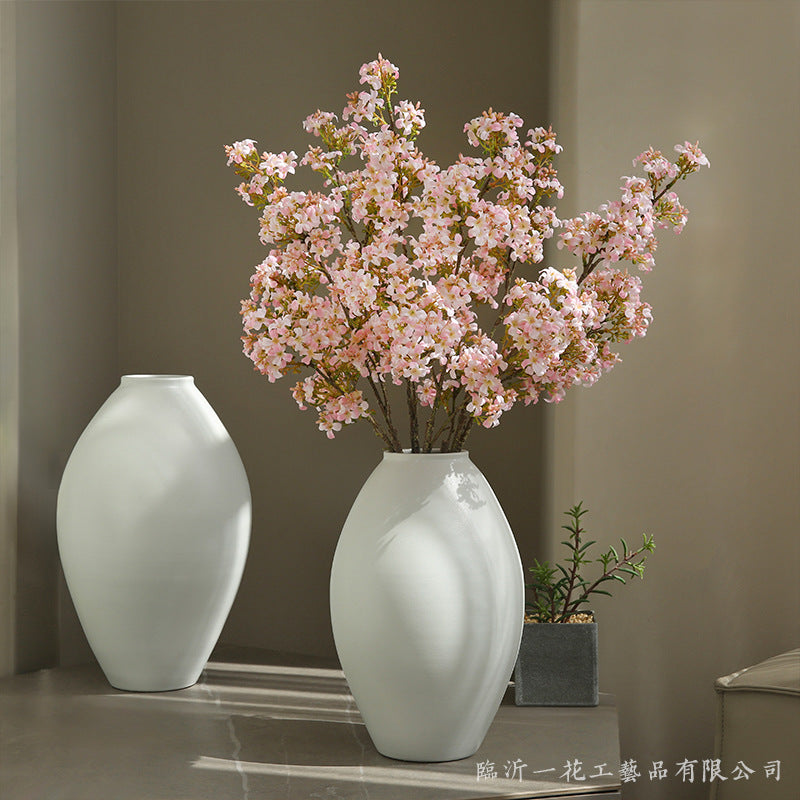 Vibrant Spring Lilac Artificial Flowers - Modern Minimalist Decorative Accents for Hotels and Homes - Stylish and Unique Display Pieces for a Fresh Atmosphere