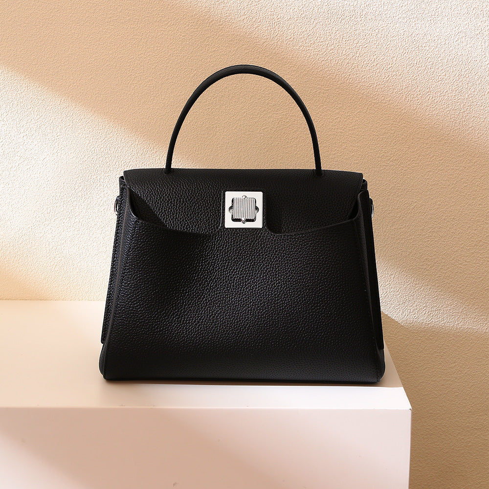 Chic Korean Inspired Lazy Style Handbag Luxury Tote for Women Classic Platinum Bag with Unique Design for Everyday Elegance