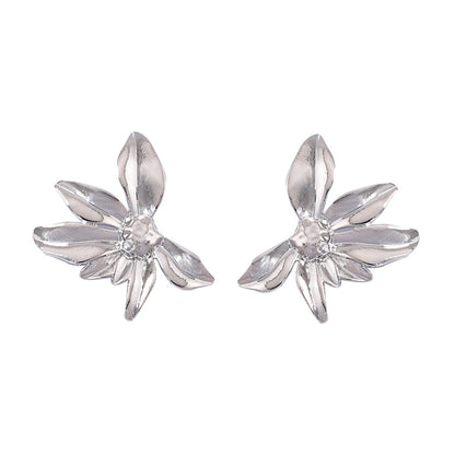 Elegant and Chic Lightweight Luxury Flower Earrings – Versatile Fashion-Forward Accessory for Women