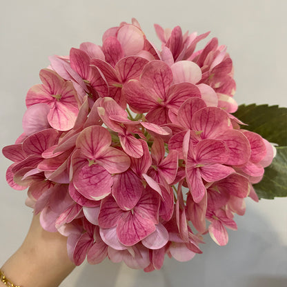 Realistic 3D Touch Hydrating Faux Flower Hydrangea Bouquet for Weddings and Hotel Decor - Stunning Silk Floral Arrangement for Elegant Events