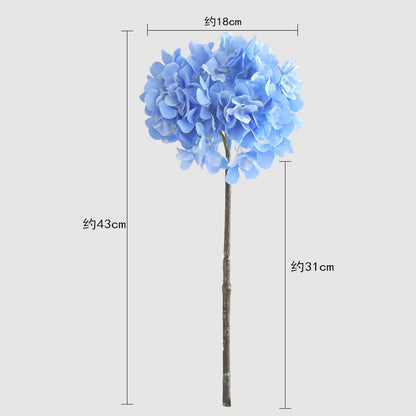 Realistic Hydrangea Flower Wedding Backdrop Decoration - Elegant Glass Vase with Country-Style Faux Hydrangeas for Home Décor