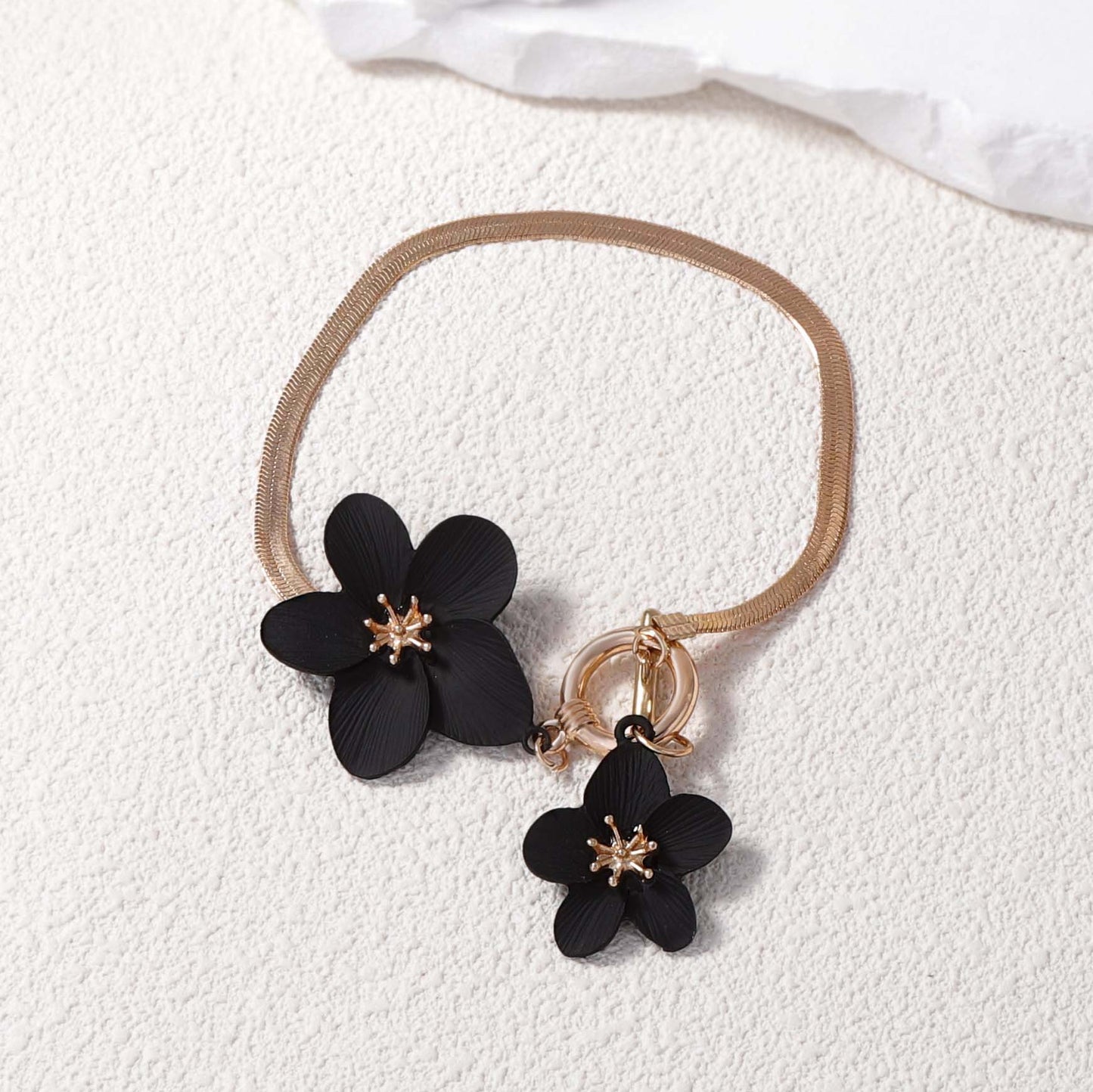 Chic Fresh Fuchsia Flower Bracelet - Unique, Sweet, and Luxurious Summer Accessory for Trendy Young Women
