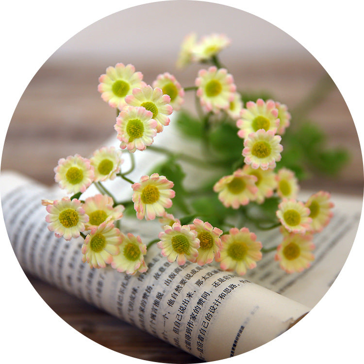 Single Stem Fresh Chamomile Artificial Flower - Charming Daisy Decor for Weddings, Home, and Garden Accents