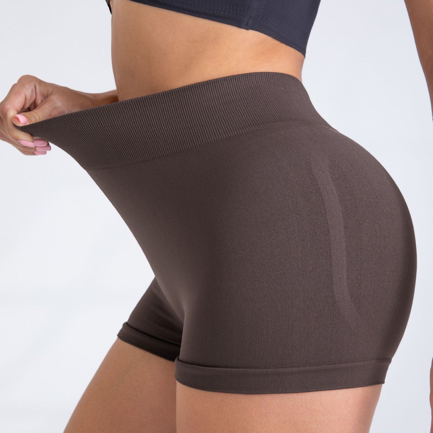 High Performance Butt Lifting Yoga Pants Breathable and Quick Dry Workout Shorts for Comfort and Flexibility