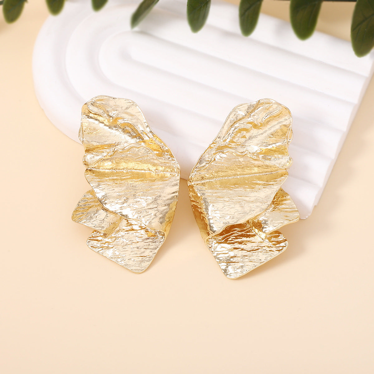 Trendy Abstract Twisted Pleated Irregular Petal Earrings - Exquisite Statement Butterfly Studs with a High-End Design Appeal