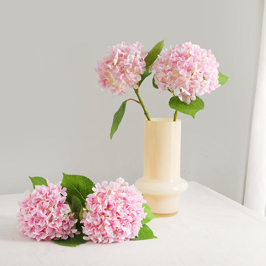 Elegant White Hydrangea Faux Flowers for Living Room and Wedding Aisle Decor - Stunning 3-Leaf Floral Arrangement for a Stylish Touch