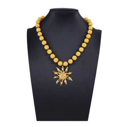 Stylish Minimalist Alloy Sunflower Pendant Necklace with Beads - Perfect Everyday Jewelry for Work and Casual Outfits