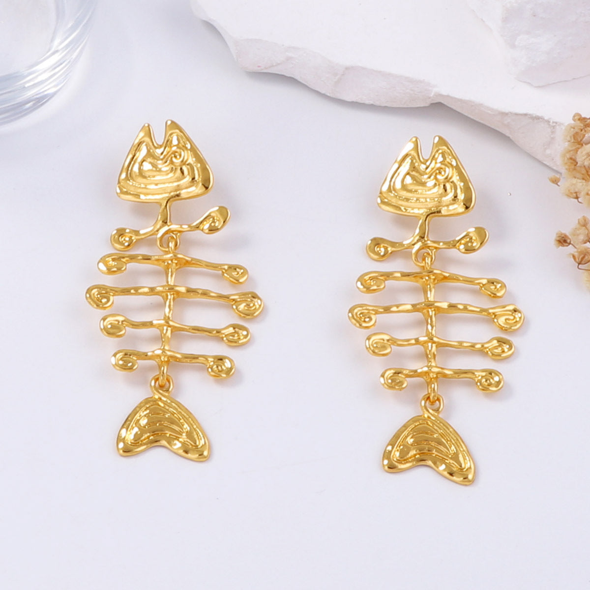 Chic Coastal Vibe Vintage Alloy Fishbone Dangle Earrings - Lightweight, Versatile, and Perfect for Everyday Wear