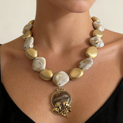 Exquisite Bohemian Vintage-Inspired Statement Flower Bead Necklace for Women - Unique Alloy and Resin Design Perfect for Any Occasion