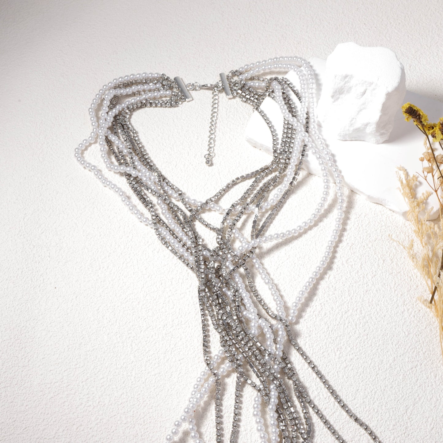 Unique and Eye-Catching Multilayer Layered Necklace with Exaggerated Design Featuring Faux Pearls and Sparkling Zirconium Stones for a Chic Statement Look