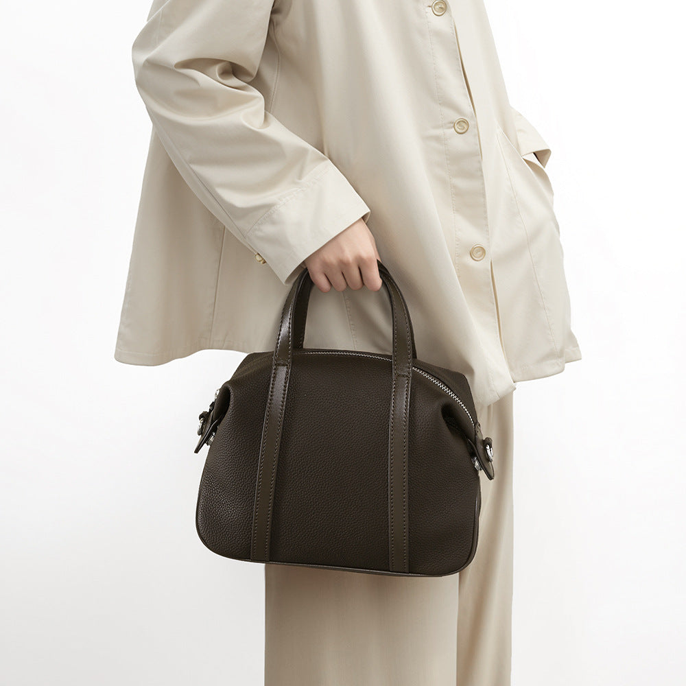 Versatile Genuine Leather Tote Bag for Women Crossbody Shoulder Bag with Large Capacity for Commuting and Everyday Use