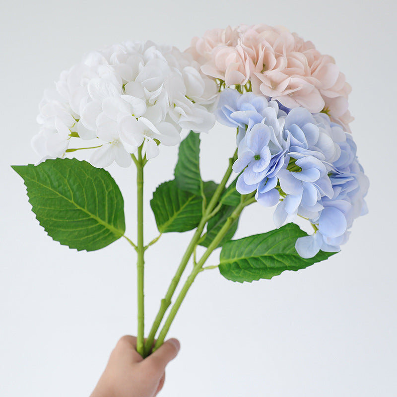 Lifelike Hydrating Touch Hydrangea Artificial Flower Bouquet for Elegant Hotel Weddings – Luxurious Décor for Special Occasions