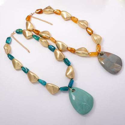 Stylish Irregular Geometric Gradient Pendant Necklace – Versatile Minimalist Design for Fashion-Forward Women