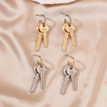 Chic and Versatile Lightweight Luxury Earrings for Women – Perfect Accessories for Any Occasion