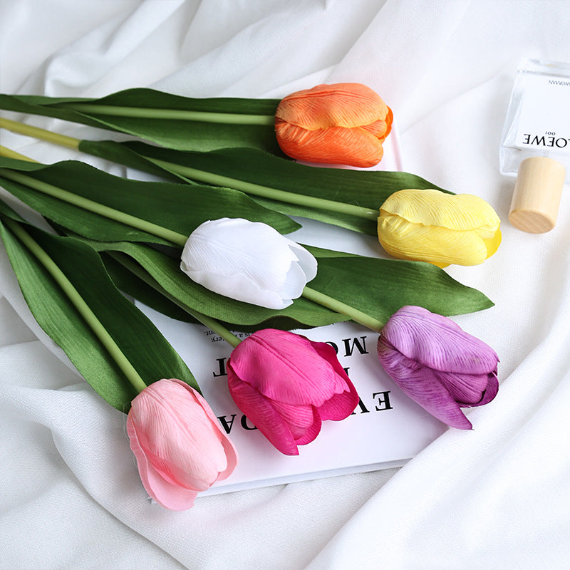 Realistic Touch Moisturizing Tulip Decoration - Ideal for Home Decor & Photography Props, Stunning Faux Floral Arrangement