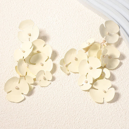 Chic and Creative Knotted Flower Design Statement Earrings - Versatile Fashionable Accessories for Women