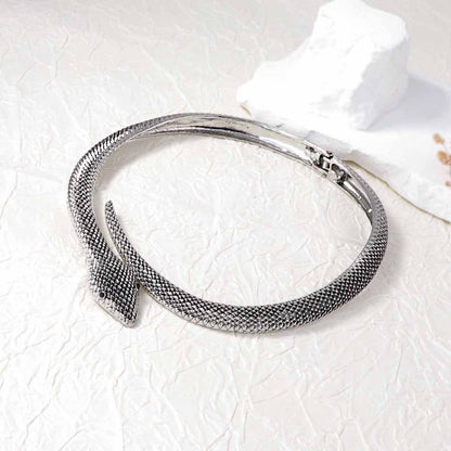 Statement-Making Alloy Snake-Shape Necklace for Women - Unique, Trendy, and Versatile Accessory for Casual Work or Play
