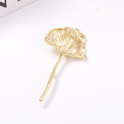 Exquisite Lightweight Luxurious Oversized Floral Brooch – Unique, Elegant, and Versatile Accessory for a Sophisticated Look