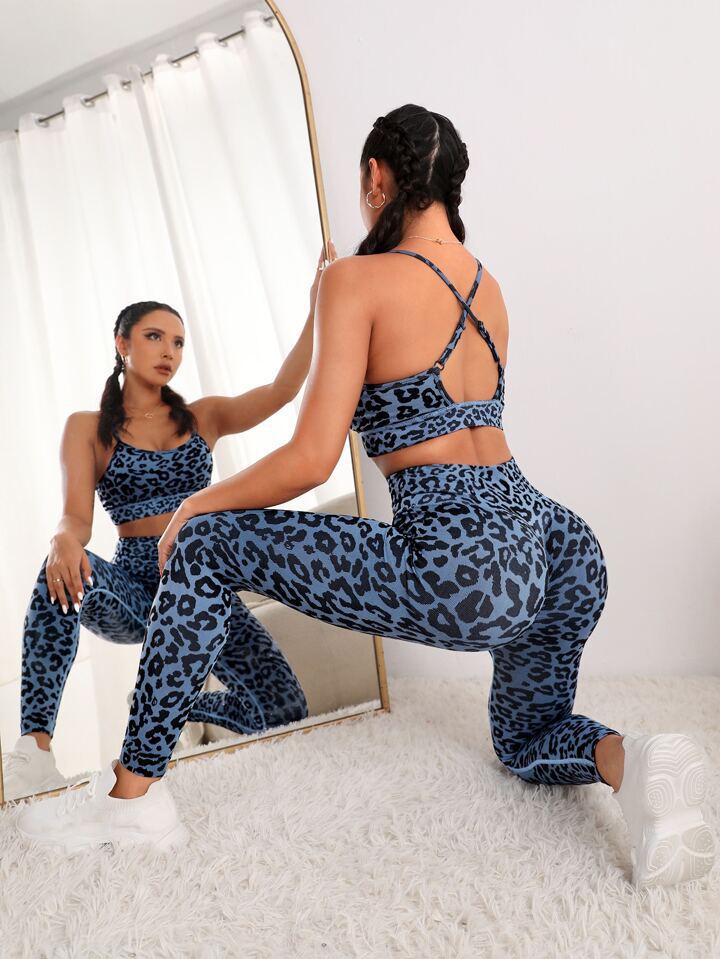 Seamless Leopard Print Yoga Set with Peach Butt Lifting Leggings and Sports Bra for Yoga Fitness and Everyday Wear