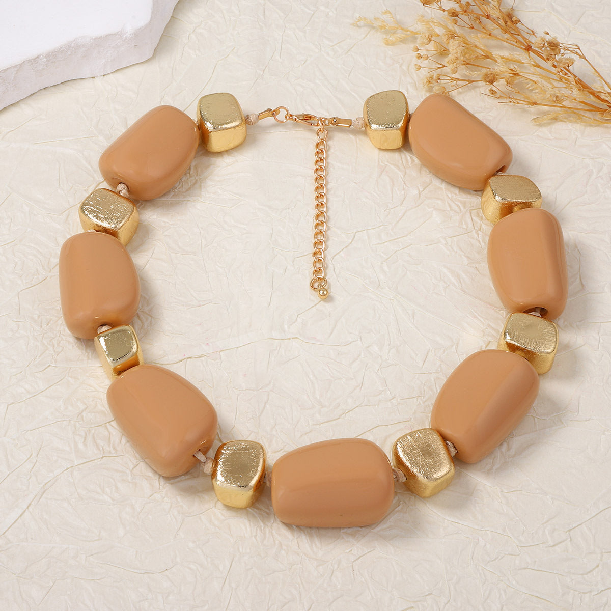 Chic and Minimalist Handmade Geometric Bead Necklace - Stylishly Versatile for Everyday Wear