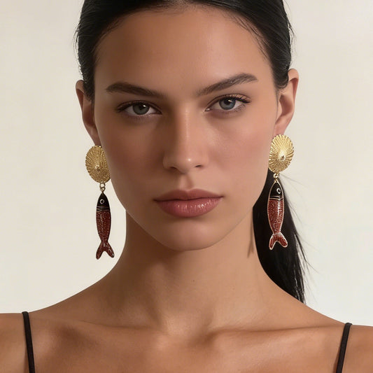 Chic Coastal Elegance: Minimalist Animal Fish Pendant Drop Earrings - Vintage-Inspired Colorful Designs for Fashionable Women