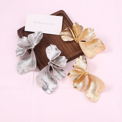 Chic Luxury Multi-Layer Vintage Texture Petal Earrings – Unique Versatile Design for Effortless Elegance