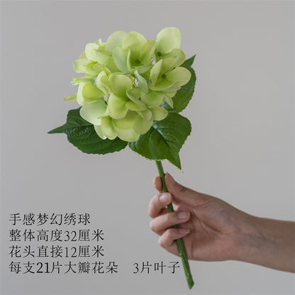 Realistic Single-Stem Hydrangea Bouquet - Lifelike Silk Flower Arrangement for Home Décor, Perfect for Weddings, Events, and Everyday Elegance