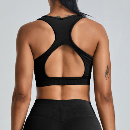 Seamless Yoga Bra with Padded Support Criss Cross Back for Comfort in Activewear