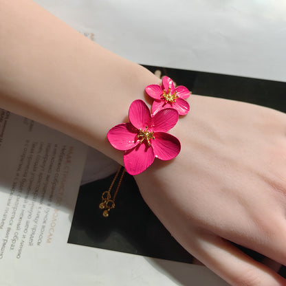Chic Fresh Fuchsia Flower Bracelet - Unique, Sweet, and Luxurious Summer Accessory for Trendy Young Women