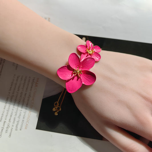 Chic Fresh Fuchsia Flower Bracelet - Unique, Sweet, and Luxurious Summer Accessory for Trendy Young Women