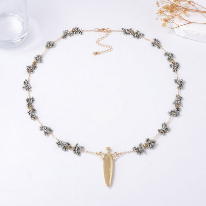 Chic Minimalist Alloy Water Drop Pendant Necklace with Unique Floral Chain – Perfect for Fall/Winter Women's Fashion