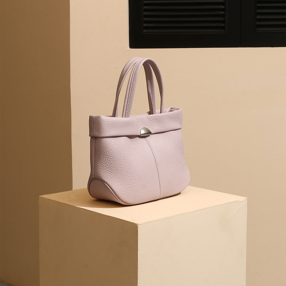 Genuine Leather Women's Tote Bag Spacious and Chic Dumpling Design for Everyday Elegance
