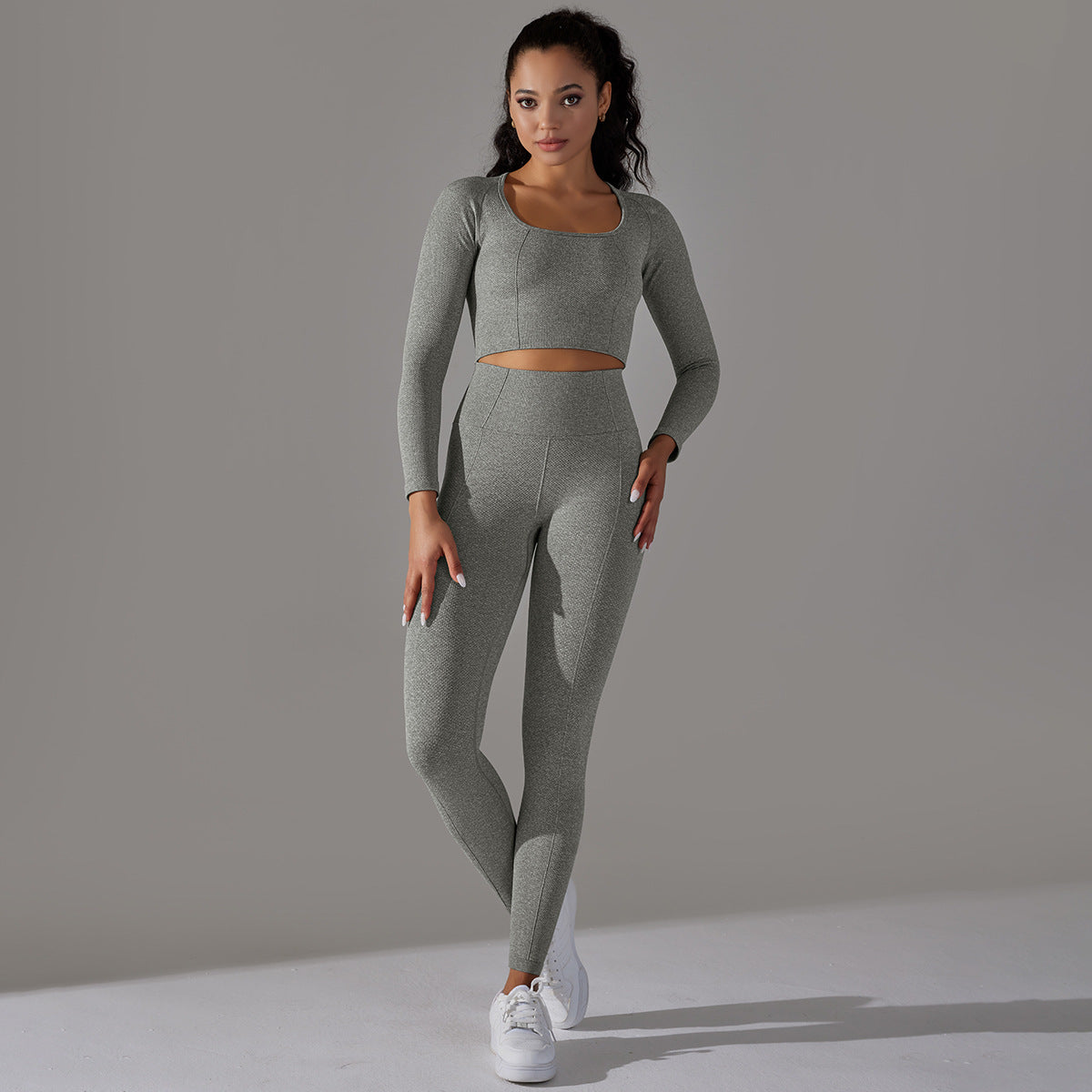 Seamless Long Sleeve Workout Set Quick Dry Breathable and Butt Lifting Sports Leggings for Running and Yoga