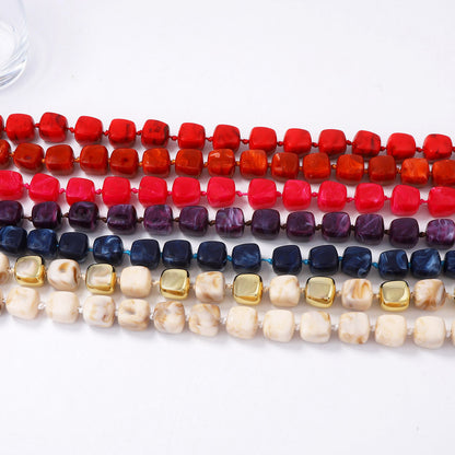 Stylish Minimalist Geometric Resin Beaded Square Necklace for Women - Elegant Choker-Style Chain for Effortless Everyday Chic