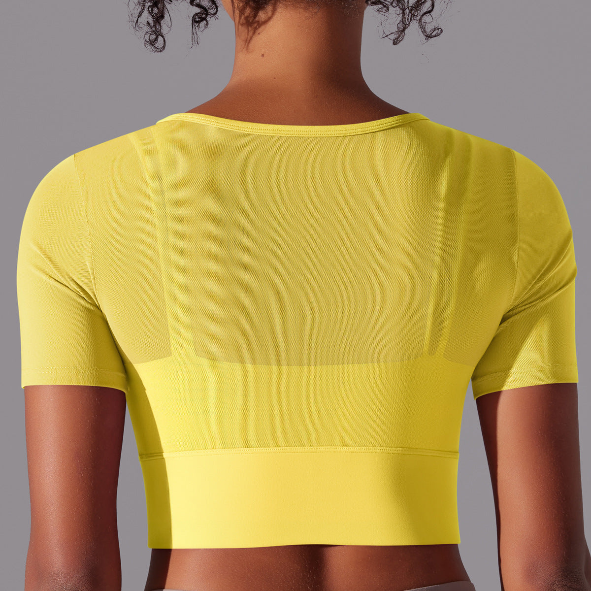 Classic Layered Mesh Sports Bra with Double Sleeves for Running Fitness and Yoga