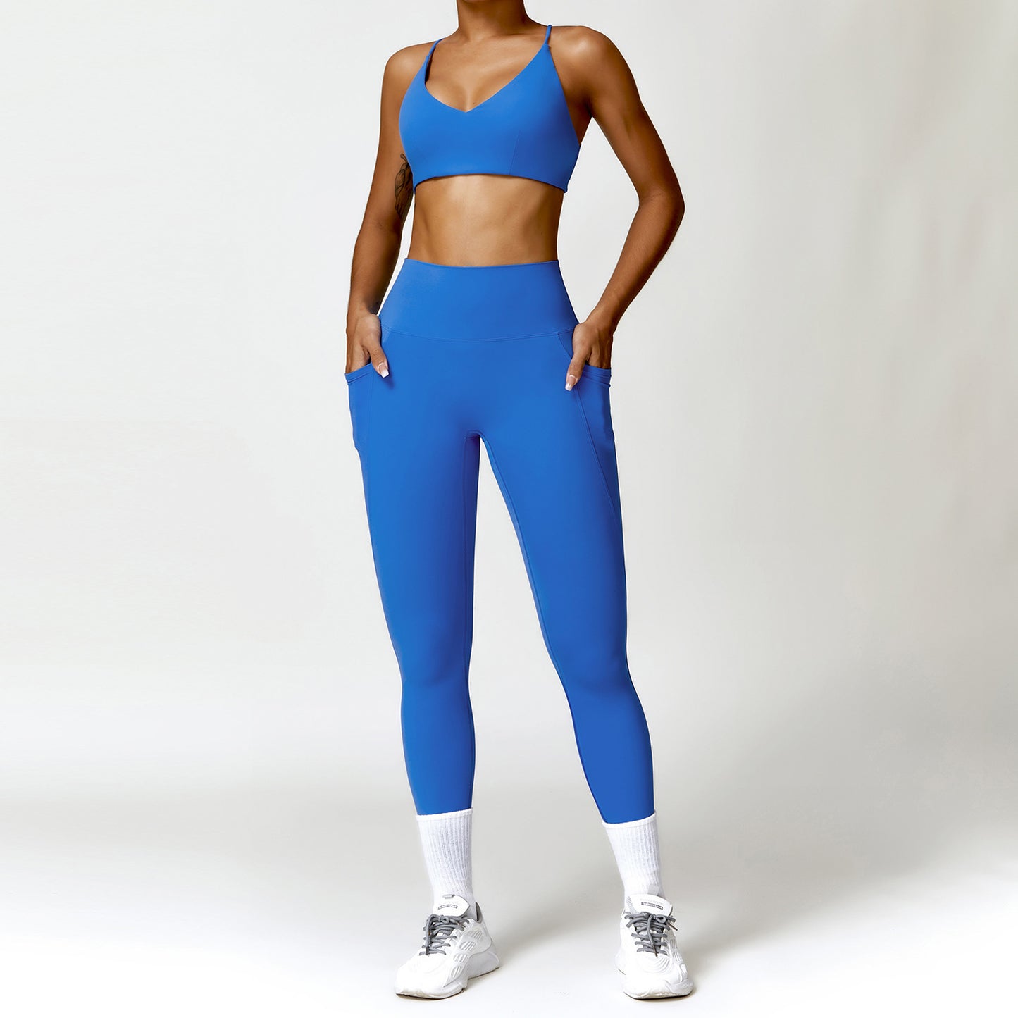 Women's Yoga Set with Pockets High Performance Leggings and Sporty Top for Running Fitness and Leisure Model 8507