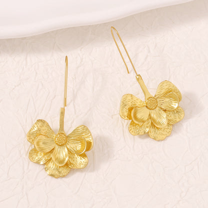 Elegant Court-Style Metal Flower Earrings - Versatile Party Jewelry for Women, Perfect for Any Occasion