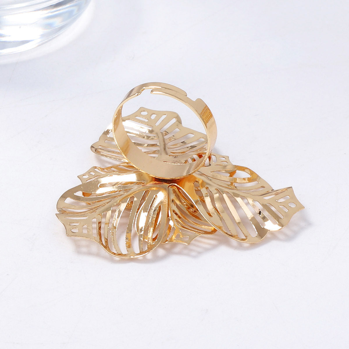 Bohemian Vintage Hollow Metal Big Flower Adjustable Ring for Women - Elegant and Casual Design Perfect for Any Occasion