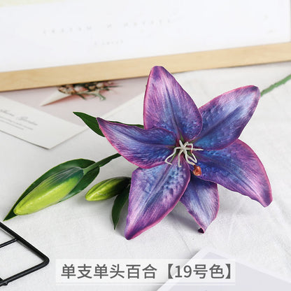 Luxurious Single-Stem Artificial Silk Lily for Wedding Decorations and Home Decor – Exquisite Pre-Made Floral Arrangement for a Touch of Elegance